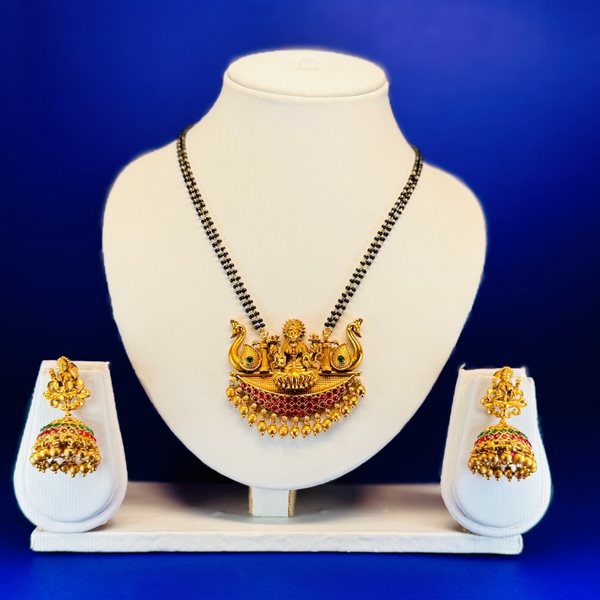 Traditional Goddess Lakshmi Temple Pendant Set