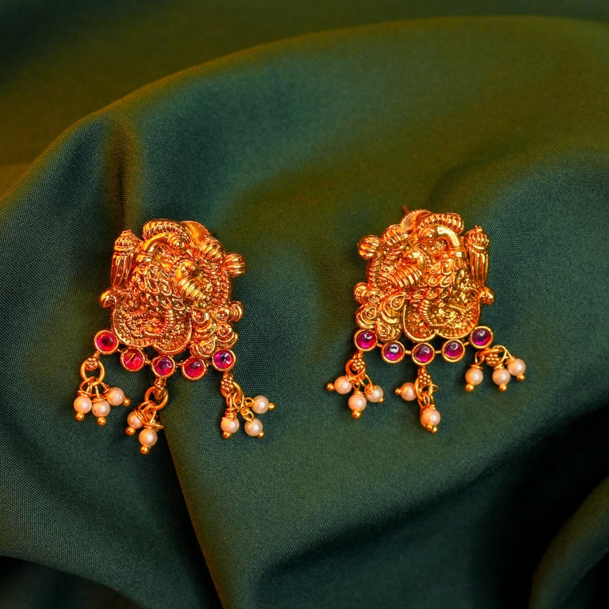 Traditional earrings